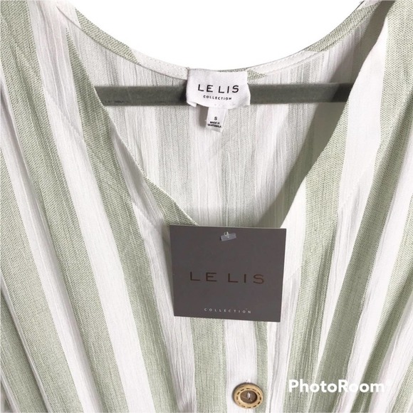 Le Lis Light green and white striped Dolman sleeve drippy romper size S NWT - Picture 9 of 12